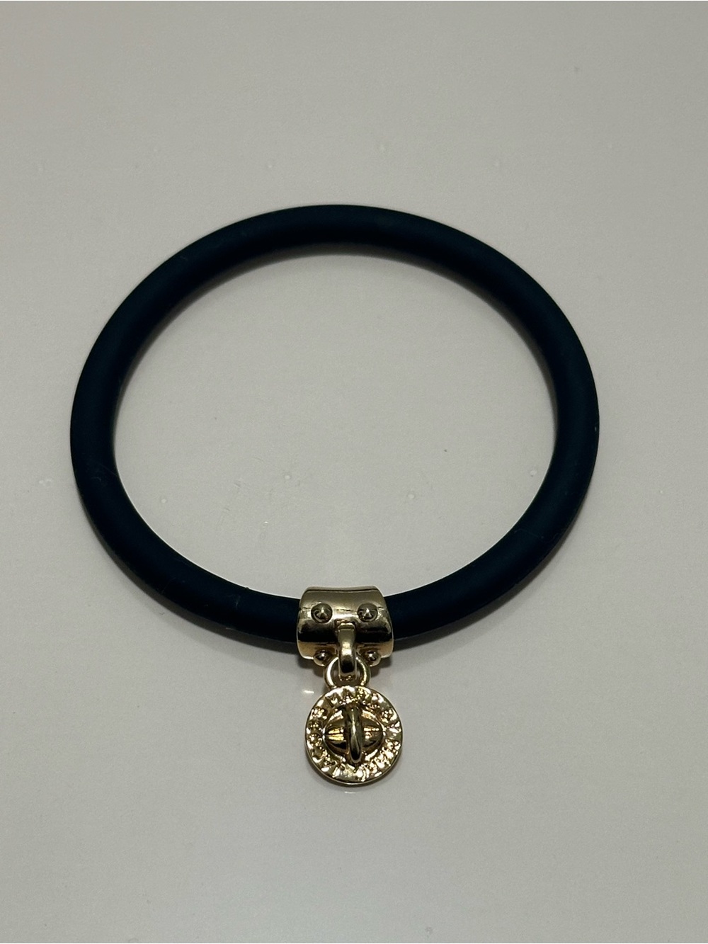 Marc By Marc Jacobs Silicone Bracelet Black And Gold Excellent Condition